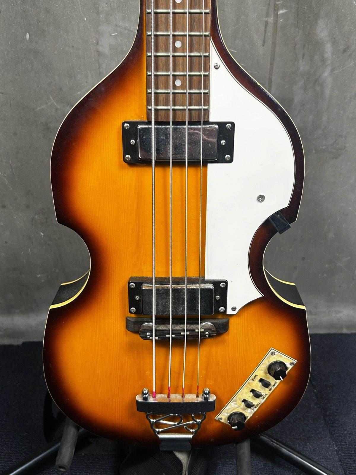 埼玉発】Tony Smith バイオリンベース Vintage Bass Series サン