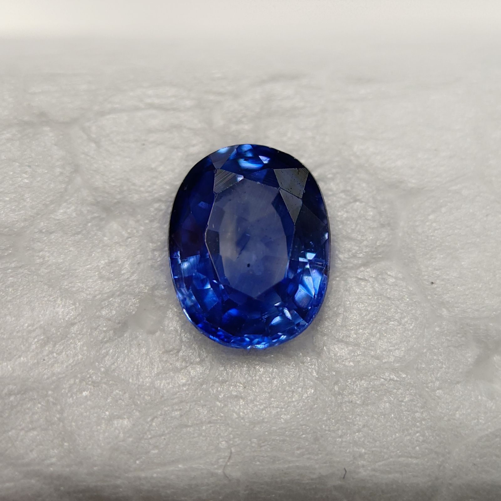 天然サファイア 0.52ct 約5.2mmｘ4.0mmｘ2.4mm ジュエリー外し s0059