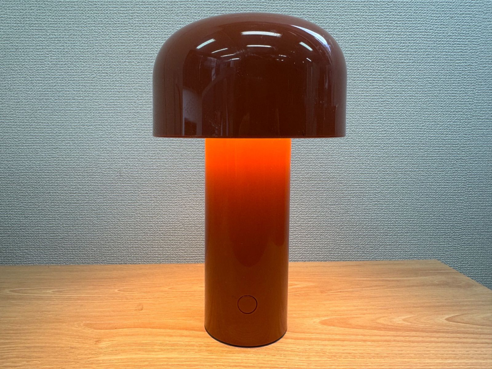 FLOS フロス Bellhopテーブルランプ