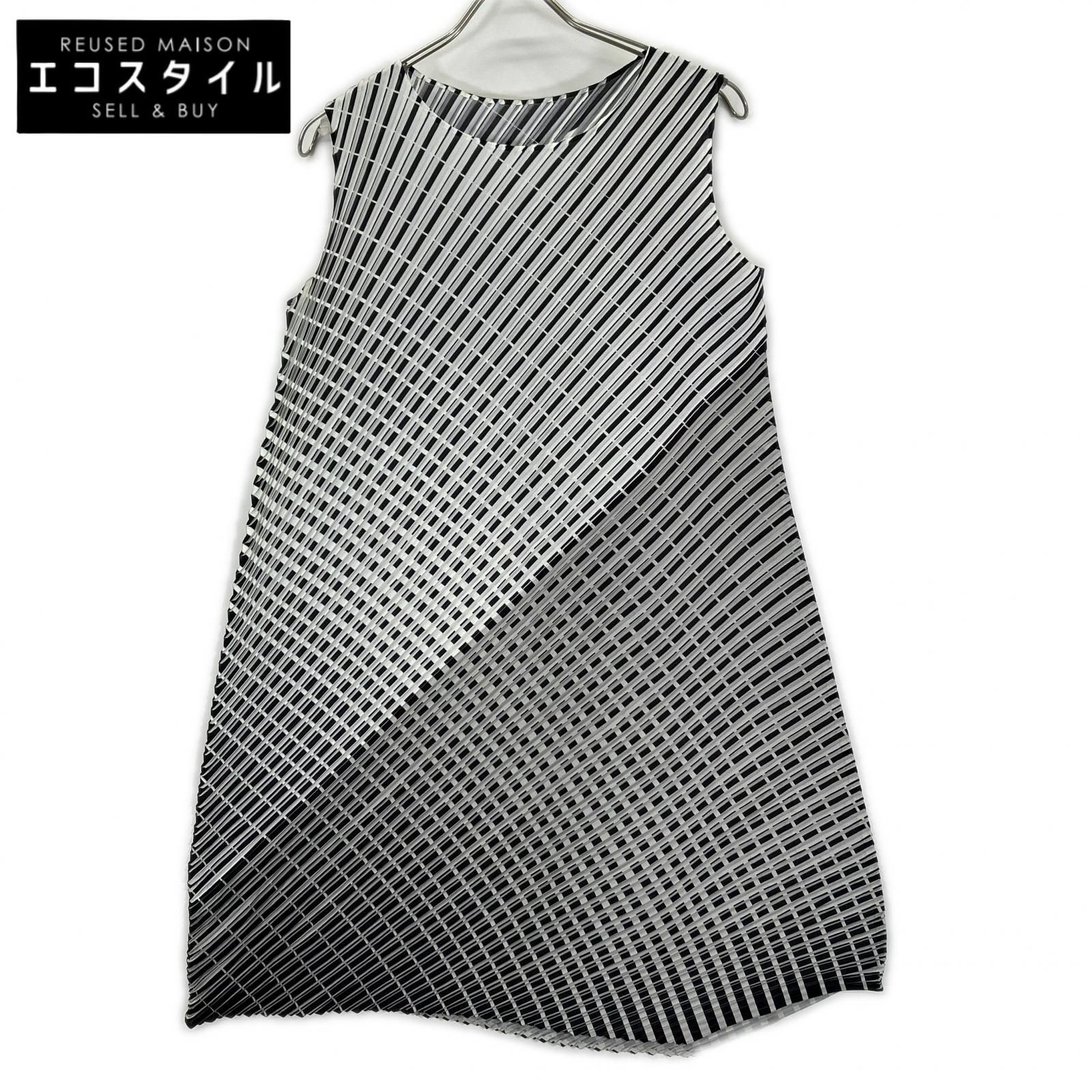 PLEATS PLEASE　プリーツプリーズ　グレー PP71-JH556 斜めプリーツ グラデーション ワンピース　3