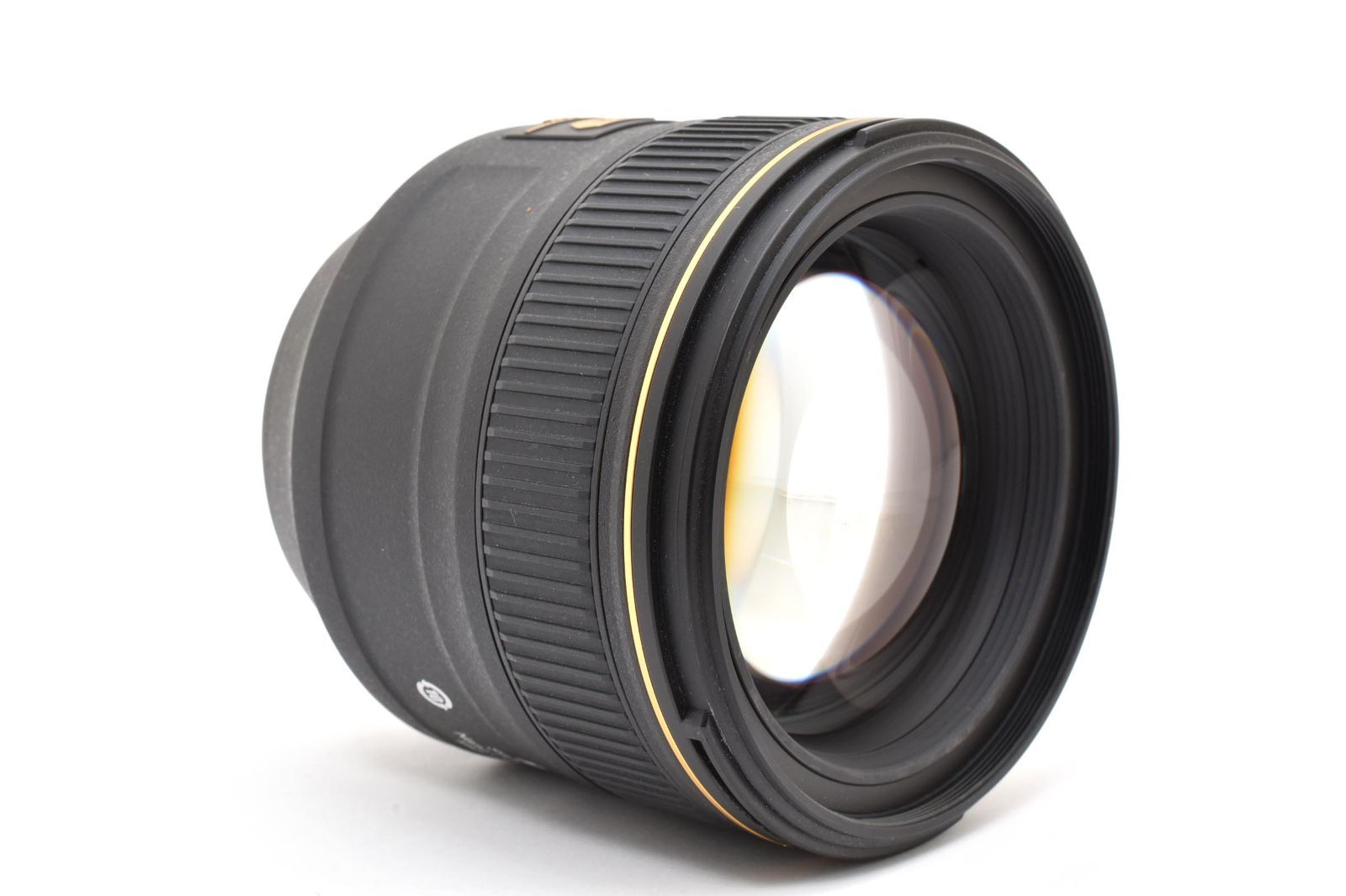Nikon AF-S Nikkor 85mm f/1.4 G L0682