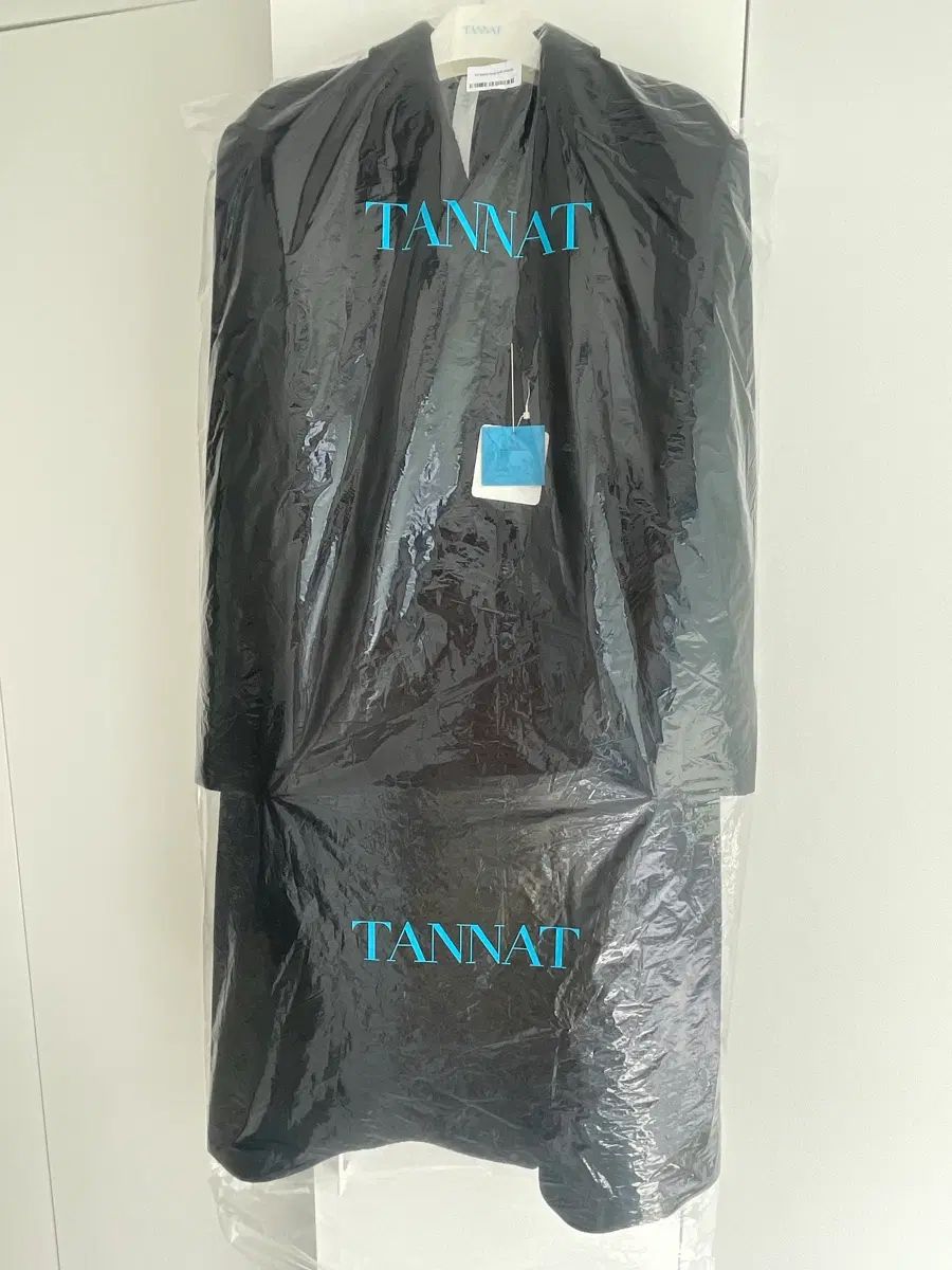 Tannat タナッ ムーハ ロングコート（ブラック）