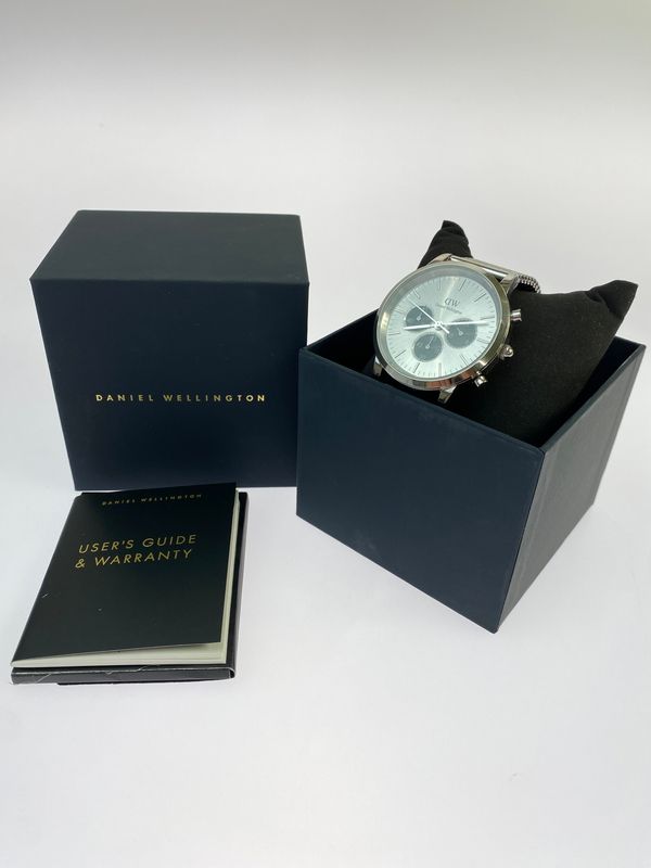 DANIEL WELLINGTON ダニエルウェリントン ICONIC CHRONOGRAPH G4C1102545 アイコニック クロノグラフ 腕時計 【192-260806-yn-16-min】