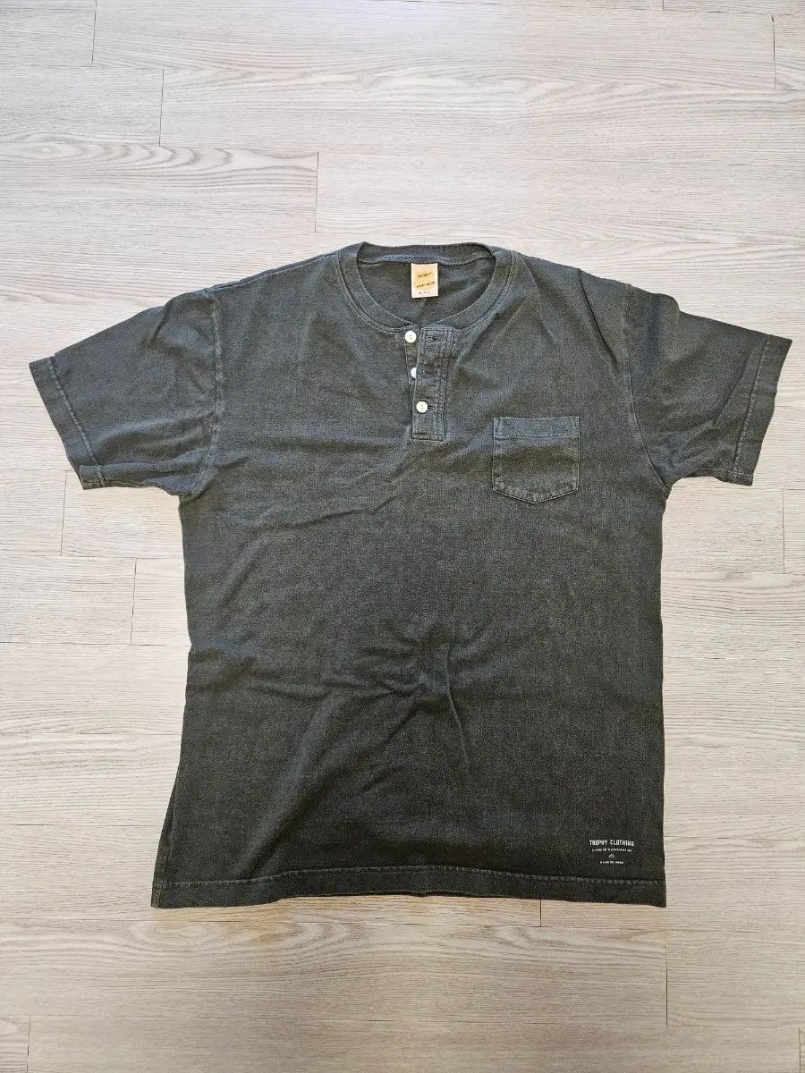 TROPHY CLOTHING (トロフィークロージング ) ヘンリーネック 半袖 出品