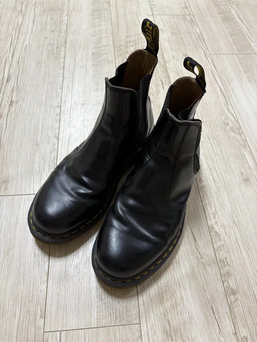 DR. MARTENS ドクターマーチン 2976 チェルシーブーツ 270