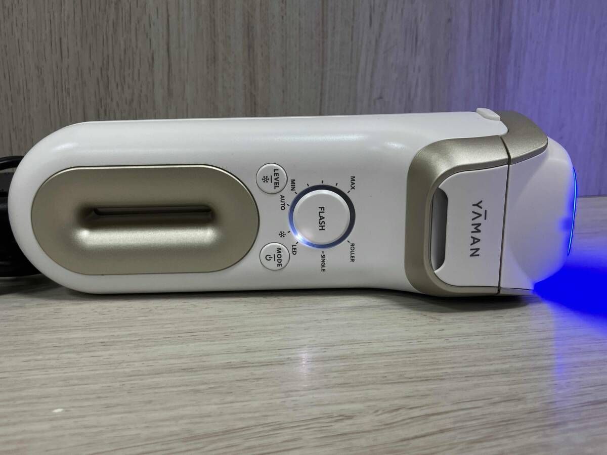 YA-MAN ヤーマン YJEA6W 脱毛器 本体のみ 充電ケーブル付 男女兼用 光美容器 冷却機能付き VIO対応 18,179円
