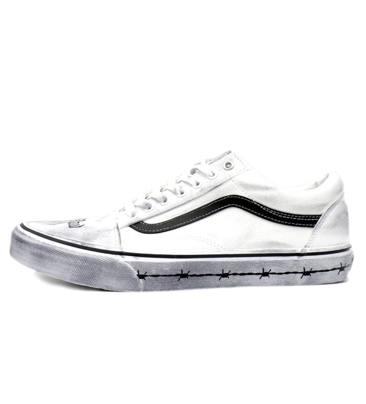 ヴァンズ VANS × トラヴィス・バーカー Travis Barker 【 OLD SKOOL Dues Paid White VN000E9TCJ7 】 オールド スクール デューズペイド ホワイト スニーカー f32010