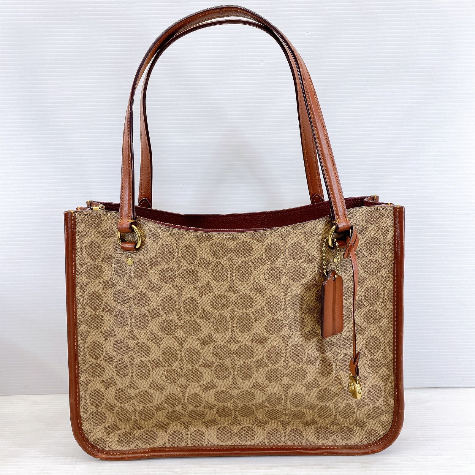 ■ COACH コーチ 2Way ショルダーバッグ C3767 シグネチャー 中古品 角擦れ ■