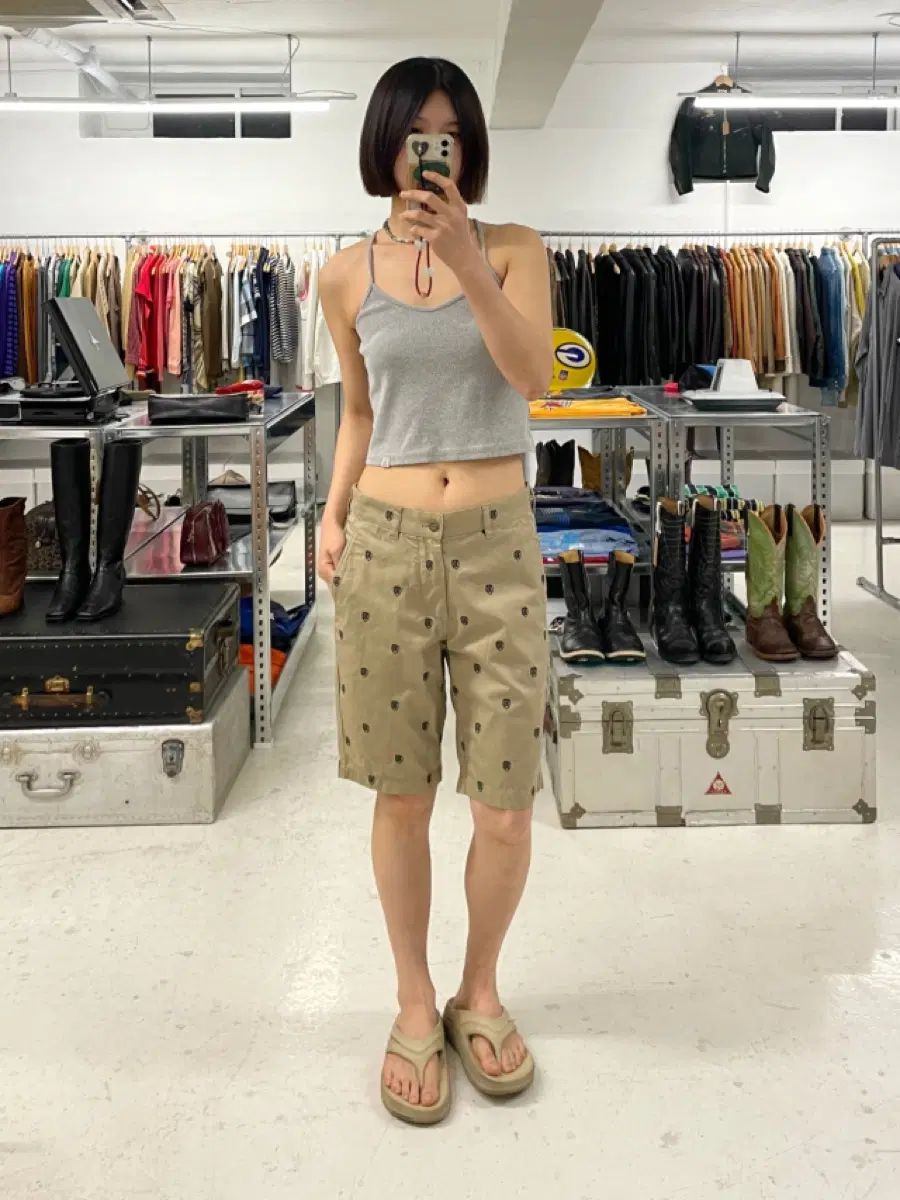 ビームス ロゴ ハーフパンツ