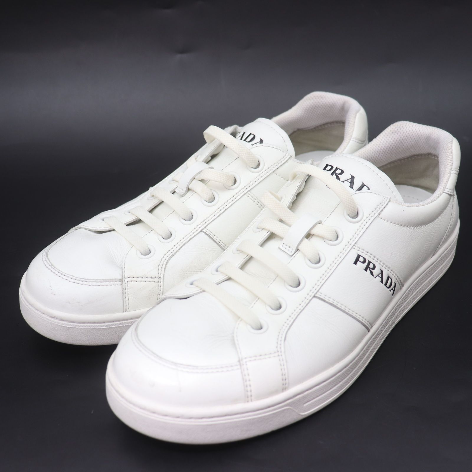IT7FDFNZR9N4 PRADA プラダ ローカット スニーカー レザー ホワイト 白