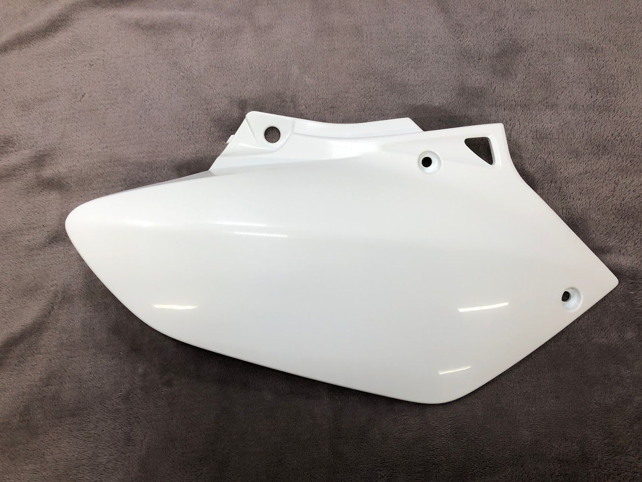 ホンダ純正部品 XR250 MD30 外装 サイドカバー 右サイドカウル 刻印　右83510-KCZM-6400 5,680円