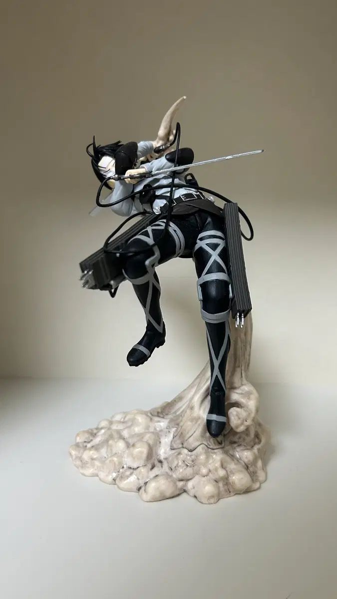 リヴァイ 弾む フィギュア B賞 進撃の巨人