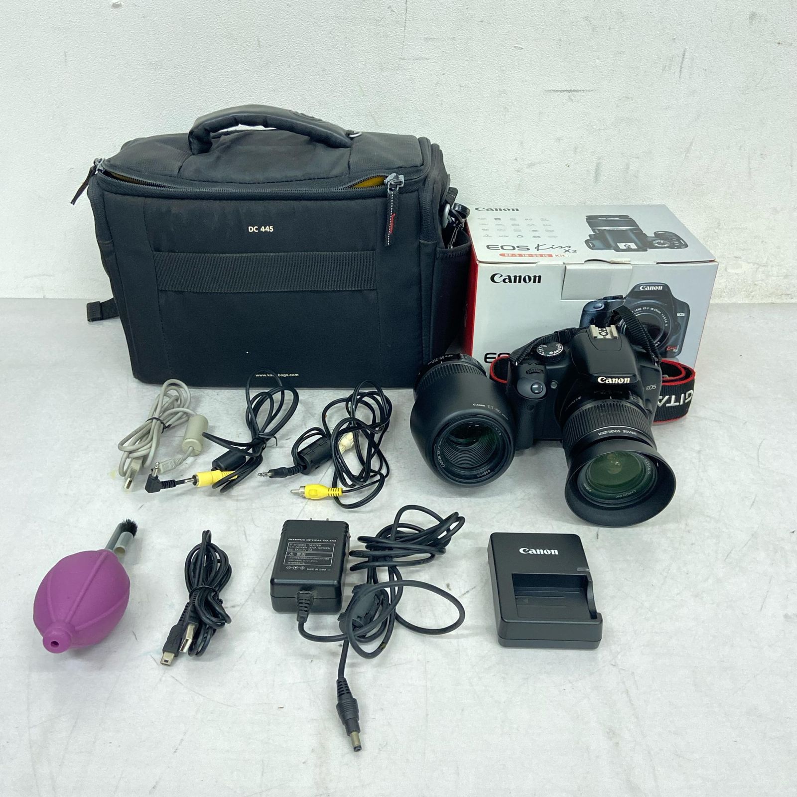 7D024canon キャノン EOS Kiss x2 望遠レンズ付 18-55mm 1:3.5-5.6デジタルカメラ ブラック 中古