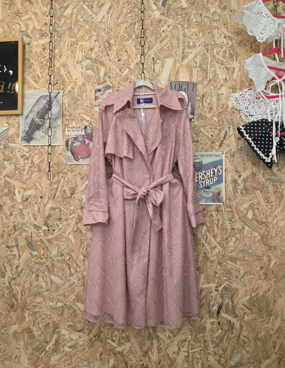 ザアイザットコレクション シフォンレイストレンチコート 66