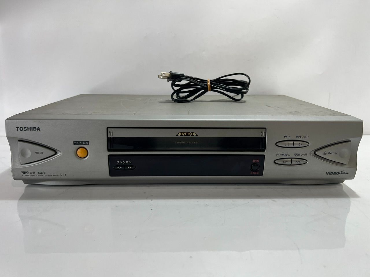ジャンク/通電確認済】TOSHIBA 東芝 VHSビデオデッキ A-F7 1998年製