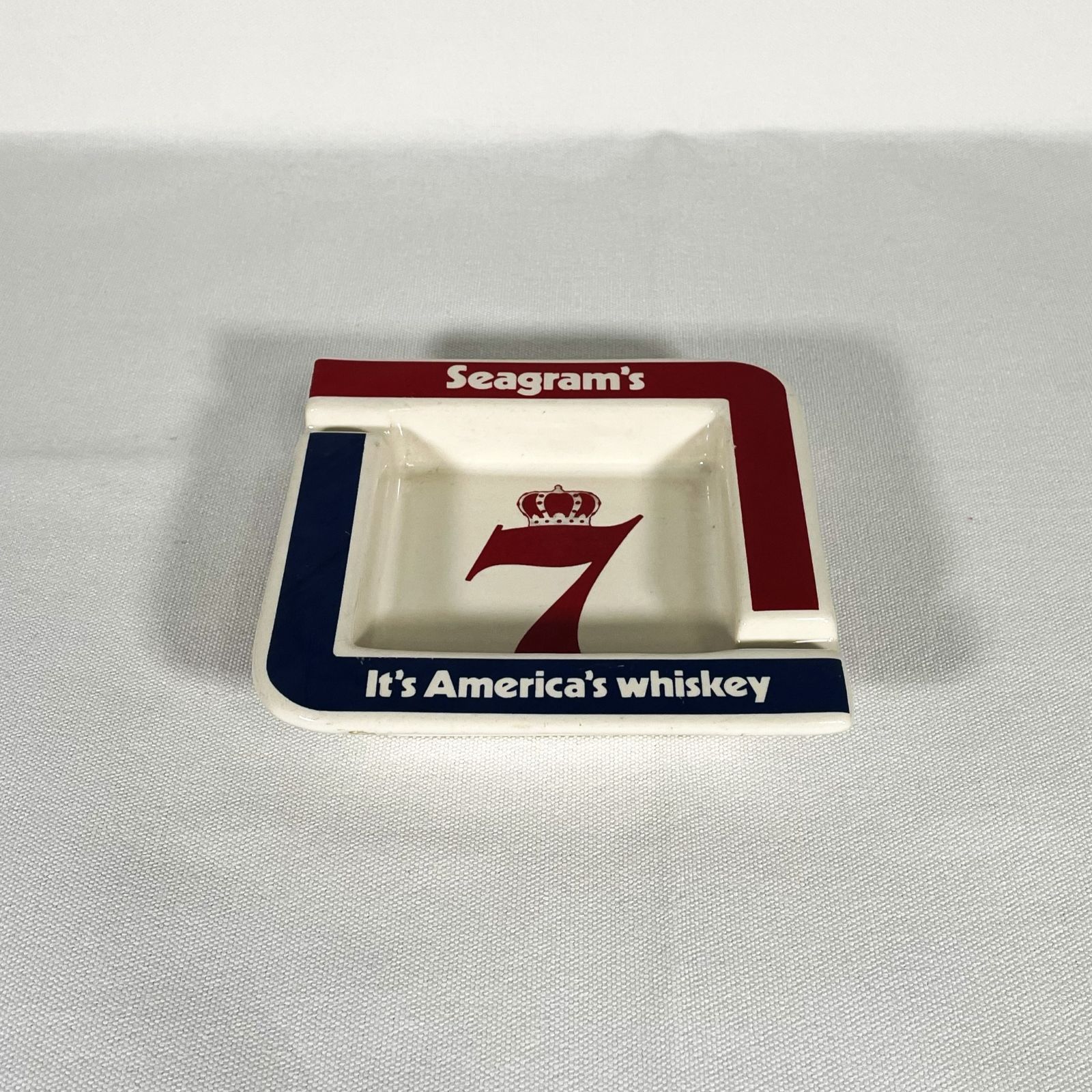 70s Seagram's 7 Crown Ceramic Ashtray　シーグラム　セブンクラウン　灰皿　ヴィンテージ　アンティーク　アメトイ