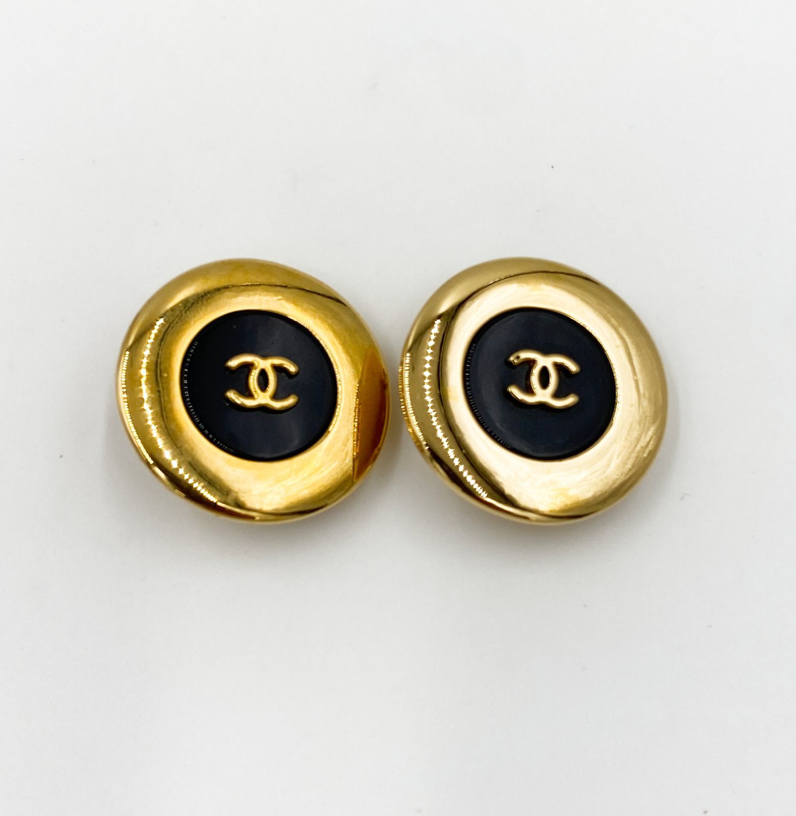 シャネル CHANEL ココマーク ラウンド イヤリング ゴールド ブラック