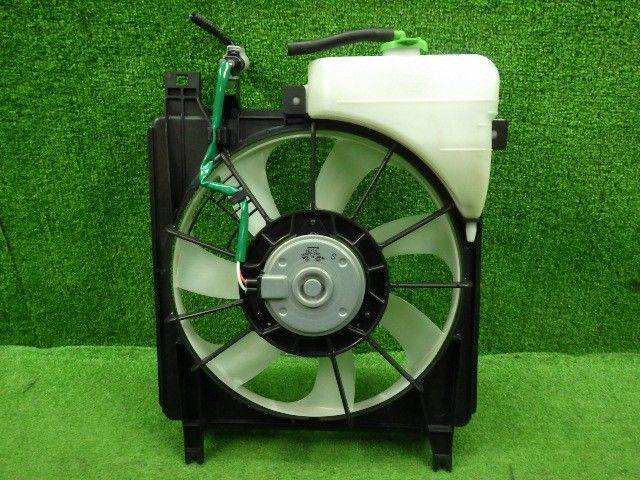 スペーシア DBA-MK32S 電動ファン リザーブタンク付 17120-50M00 9400 7,489円