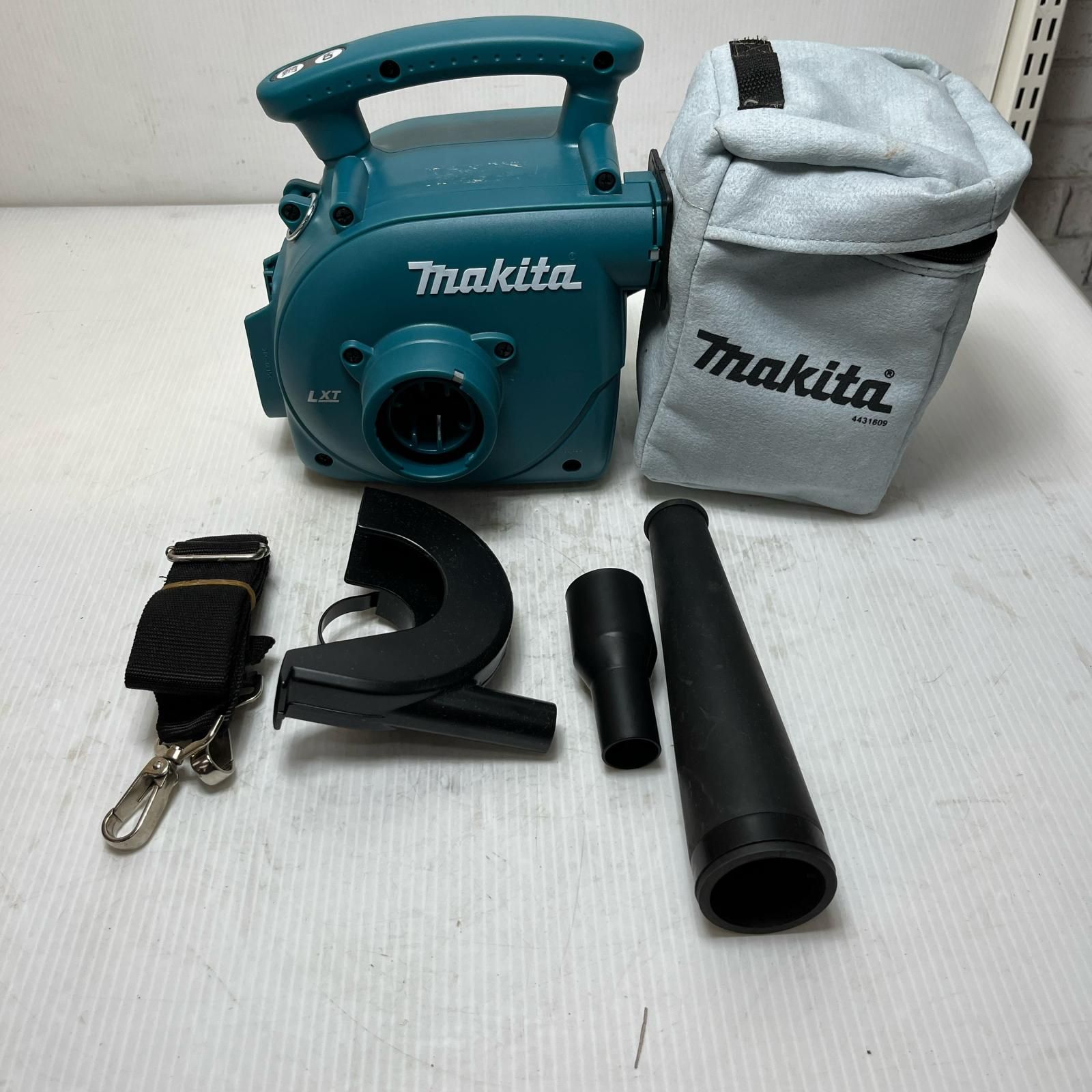MAKITA マキタ 集じん機 集じん袋・ノズル2種・集じんアタッチメント付 18v VC350D ブルー