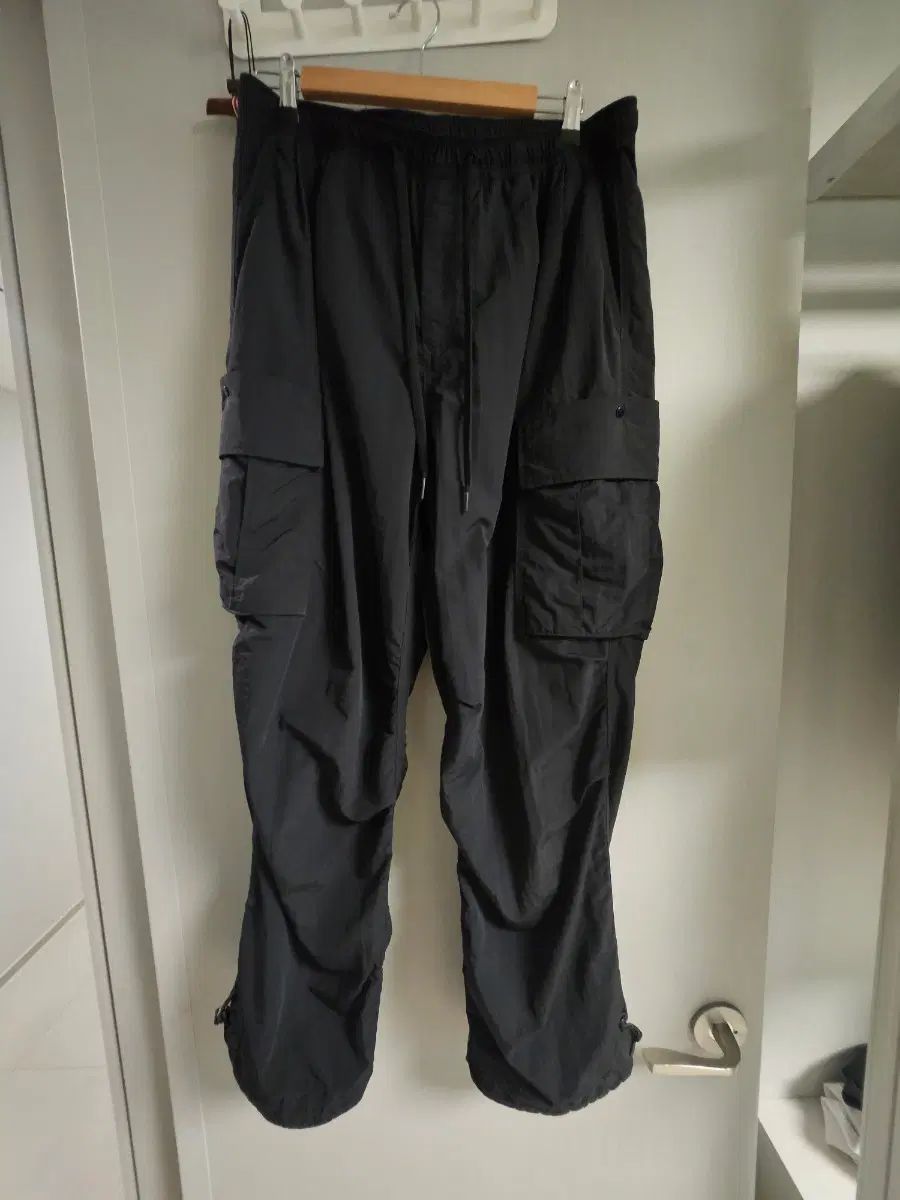 モイフ SS25 オーバーミル 6P パンツ / BLACK