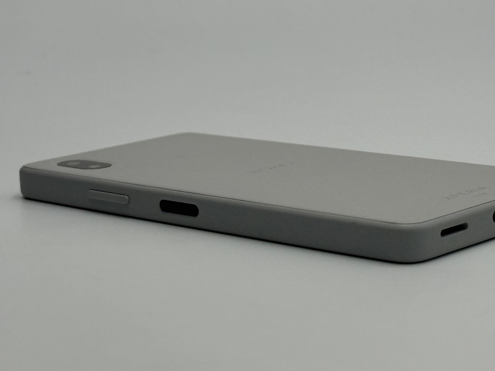 スマートフォン・携帯電話 【A】Xperia Ace III SOG08 グレー SIM