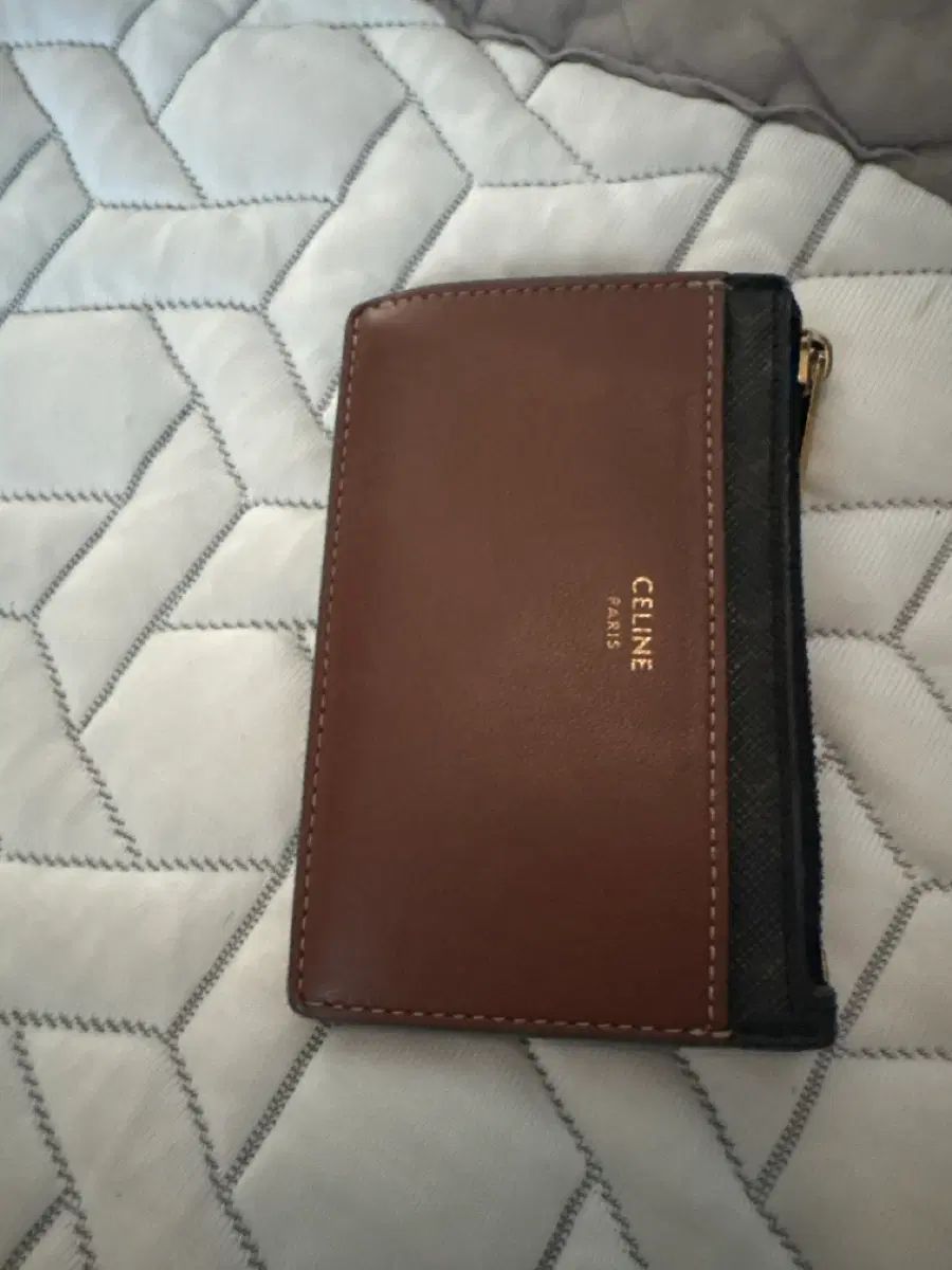 Celine セリーヌ トリヨンフ ジッパー カードウォレット (フルセット)
