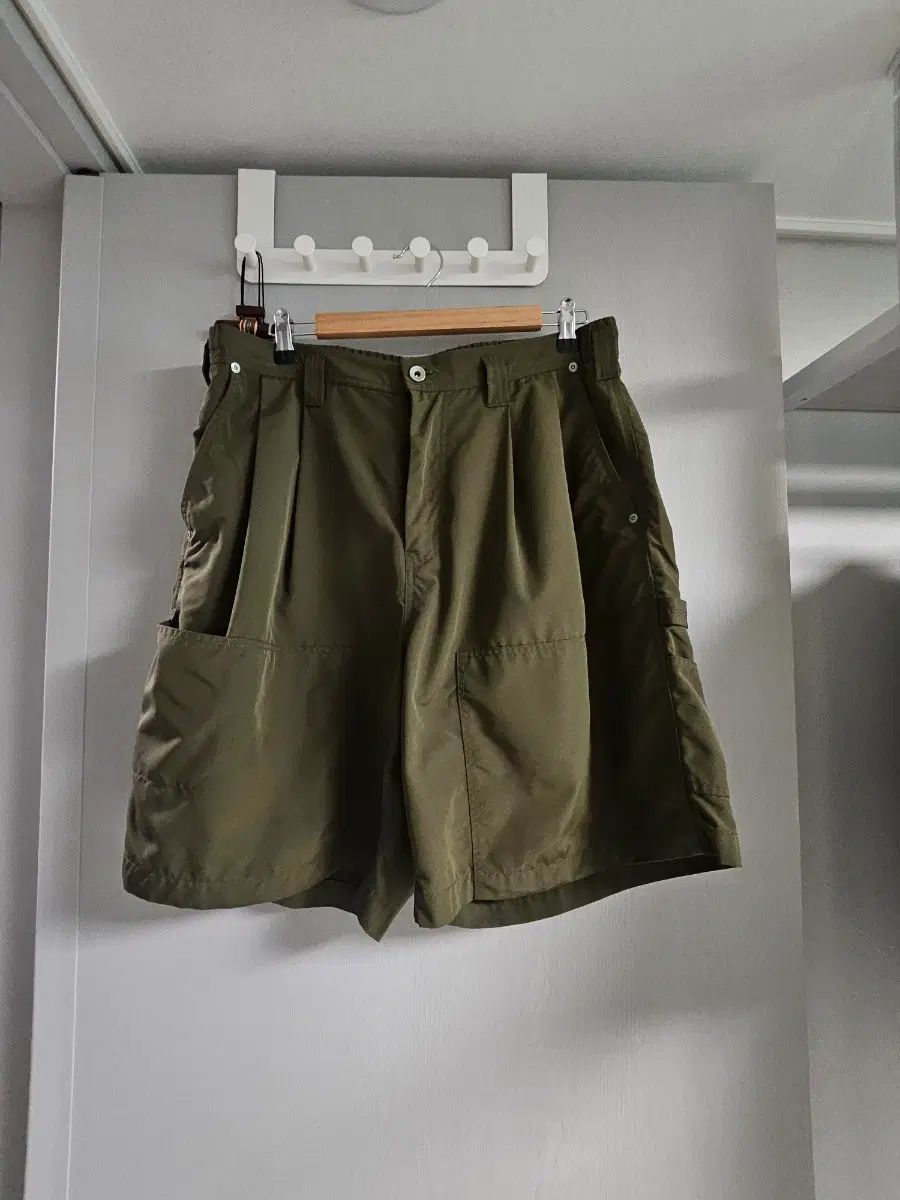 moif functional uniform ショーツ 3サイズ オリーブ 絵