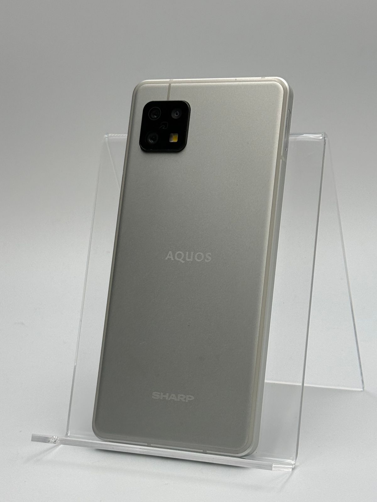 【中古B】AQUOS sense6 SH-M19 64GB シルバー SIMフリー 白ロム