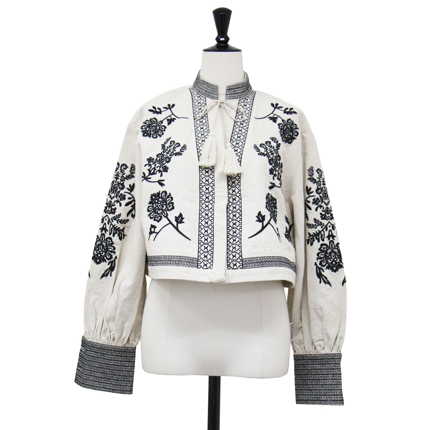 AMERI アメリ シャツ FREE キナリ 23春夏 メディヴィンテージ フラワーエンブロイダリーシャツ MEDI VINTAGE FLOWER EMBROIDERY SHIRT ショート丈 厚手 キーネック 長袖 刺繍 リネン【レディース】【中古】 13,585円