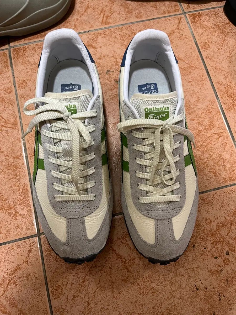 オニツカタイガーedr78 ほぼ新品 265