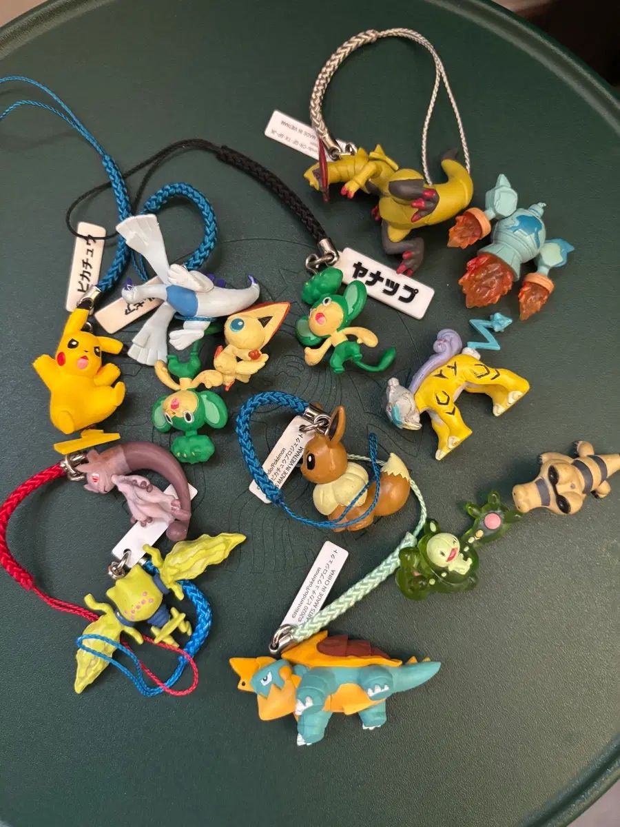 14個まとめ) ポケットモンスター ストラップ マスコット キーホルダー 昔のガチャ フィギュア ルギア ピカチュウ ビクティニ ライコウ MEGA ミュウツー レジエレキ イロチ エクスライ `RIIZE` イーブイ 6,952円