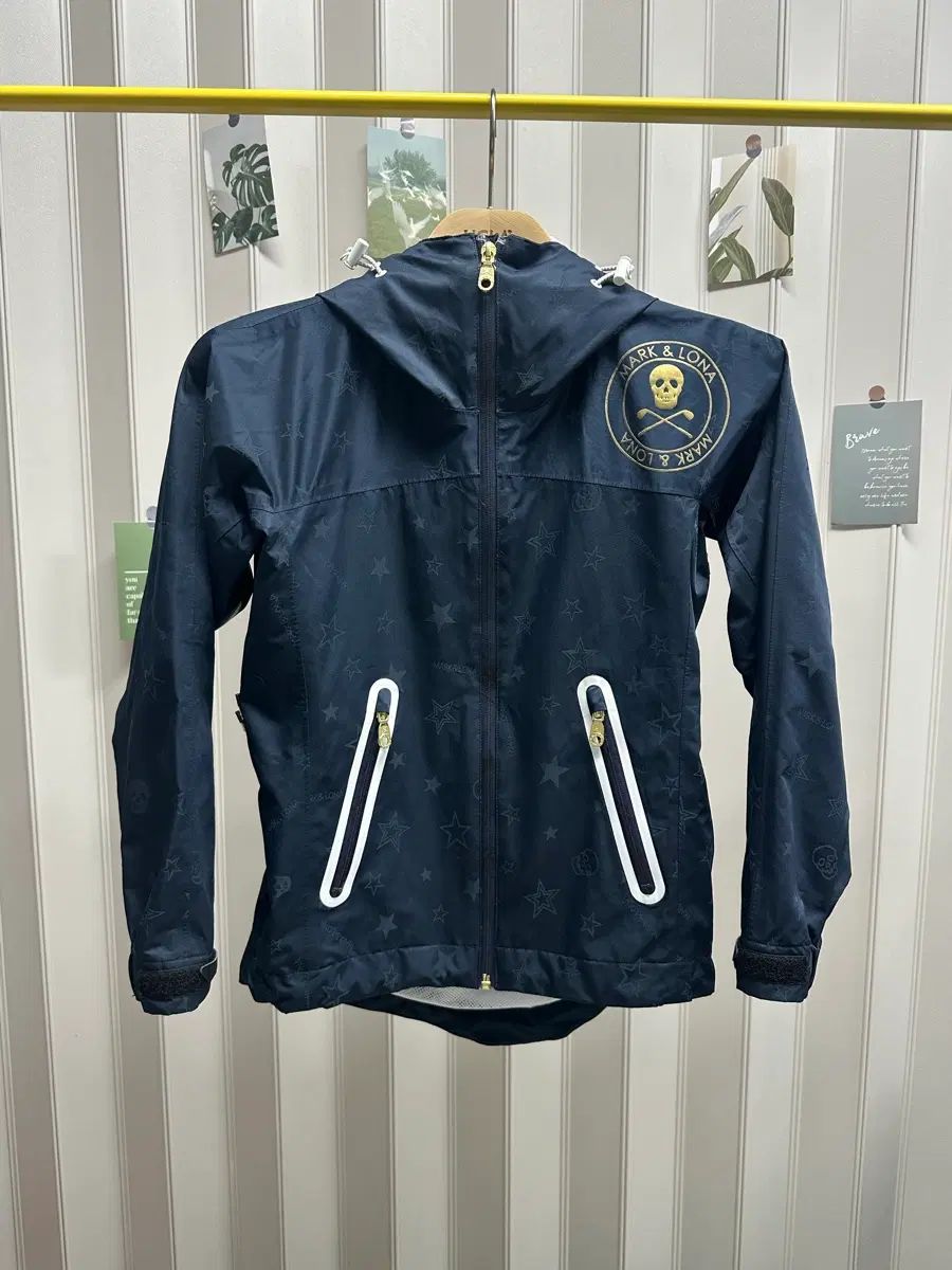 >正規品 MARK & LONA マークアンドロナ レディース ゴールド ゴルフ ジャケット