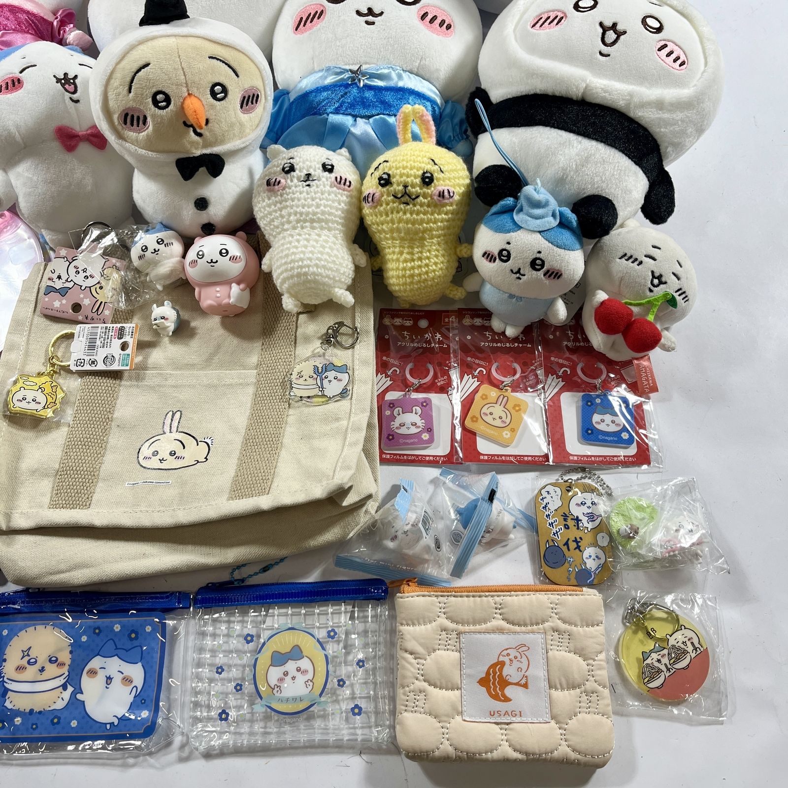 ★ ちいかわ グッズ 雑貨 大量 まとめ商品 ぬいぐるみ マスコット ハチワレ うさぎ ラッコ など 現状品 2.4kg