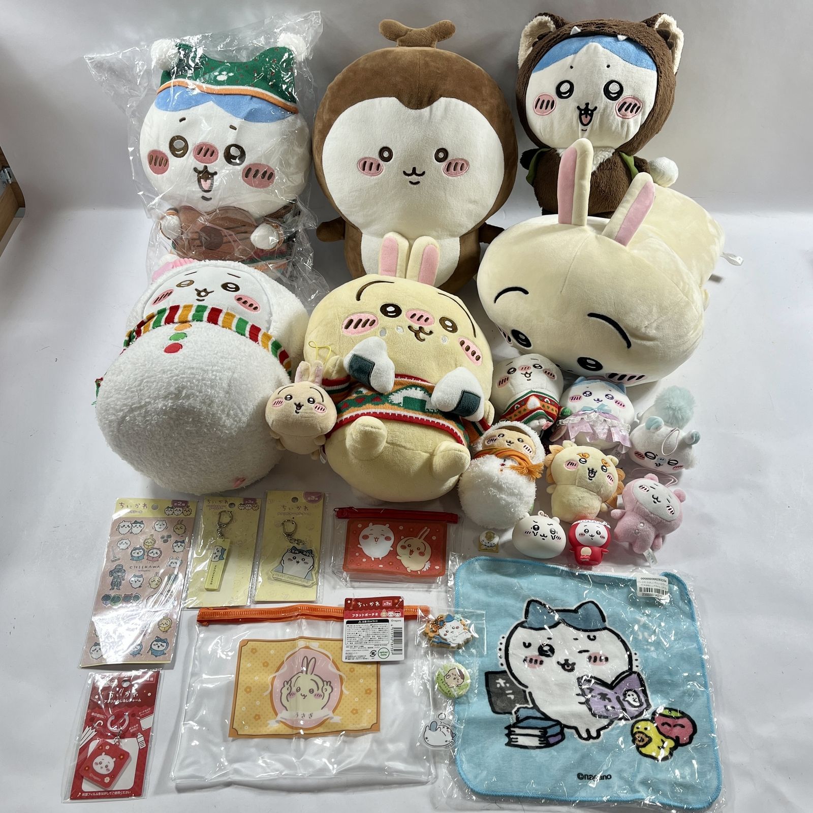 ★ ちいかわ グッズ 雑貨 大量 まとめ商品 ぬいぐるみ マスコット ハチワレ うさぎ シーサー くりまんじゅう など 現状品 2.4kg
