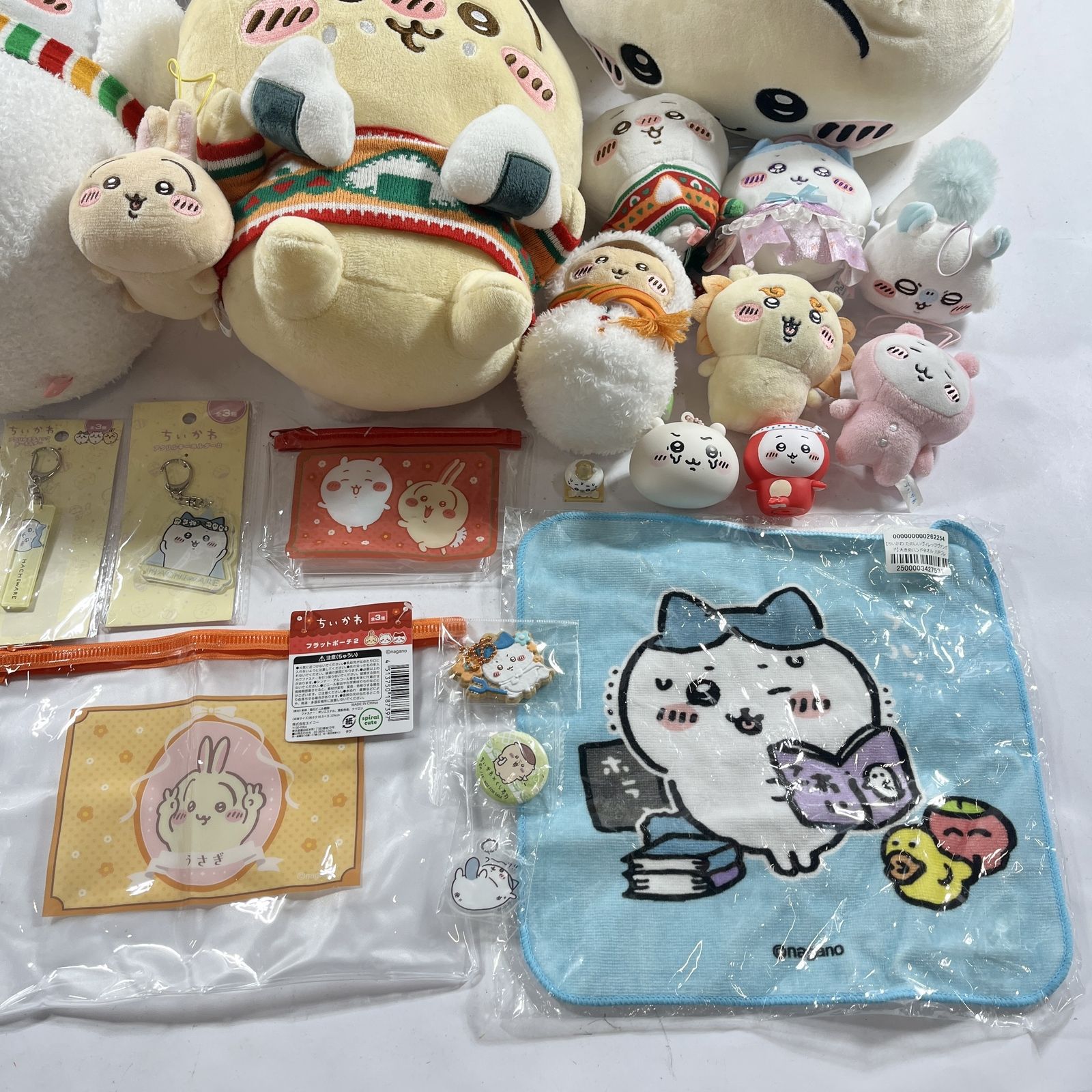 ★ ちいかわ グッズ 雑貨 大量 まとめ商品 ぬいぐるみ マスコット ハチワレ うさぎ シーサー くりまんじゅう など 現状品 2.4kg