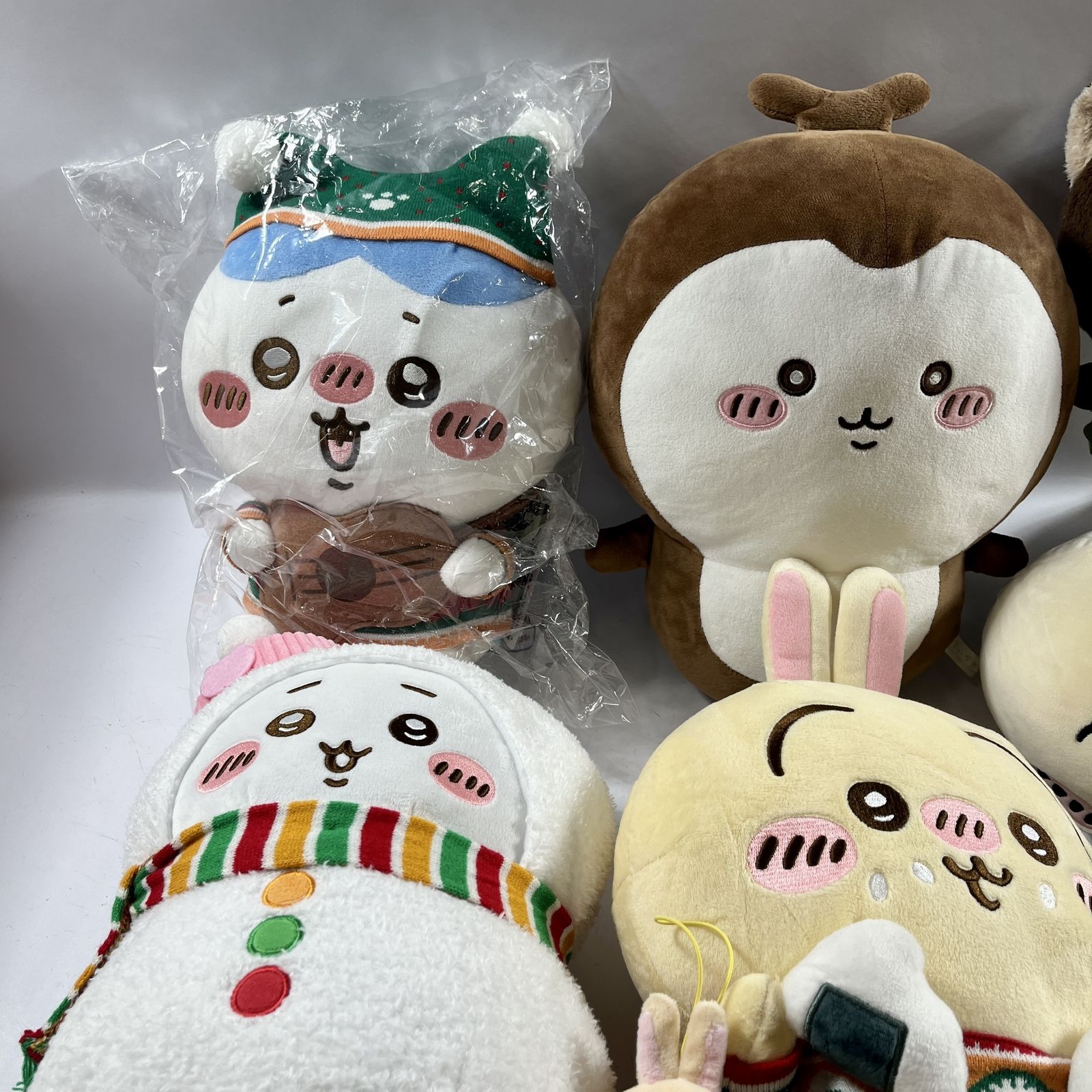 ★ ちいかわ グッズ 雑貨 大量 まとめ商品 ぬいぐるみ マスコット ハチワレ うさぎ シーサー くりまんじゅう など 現状品 2.4kg