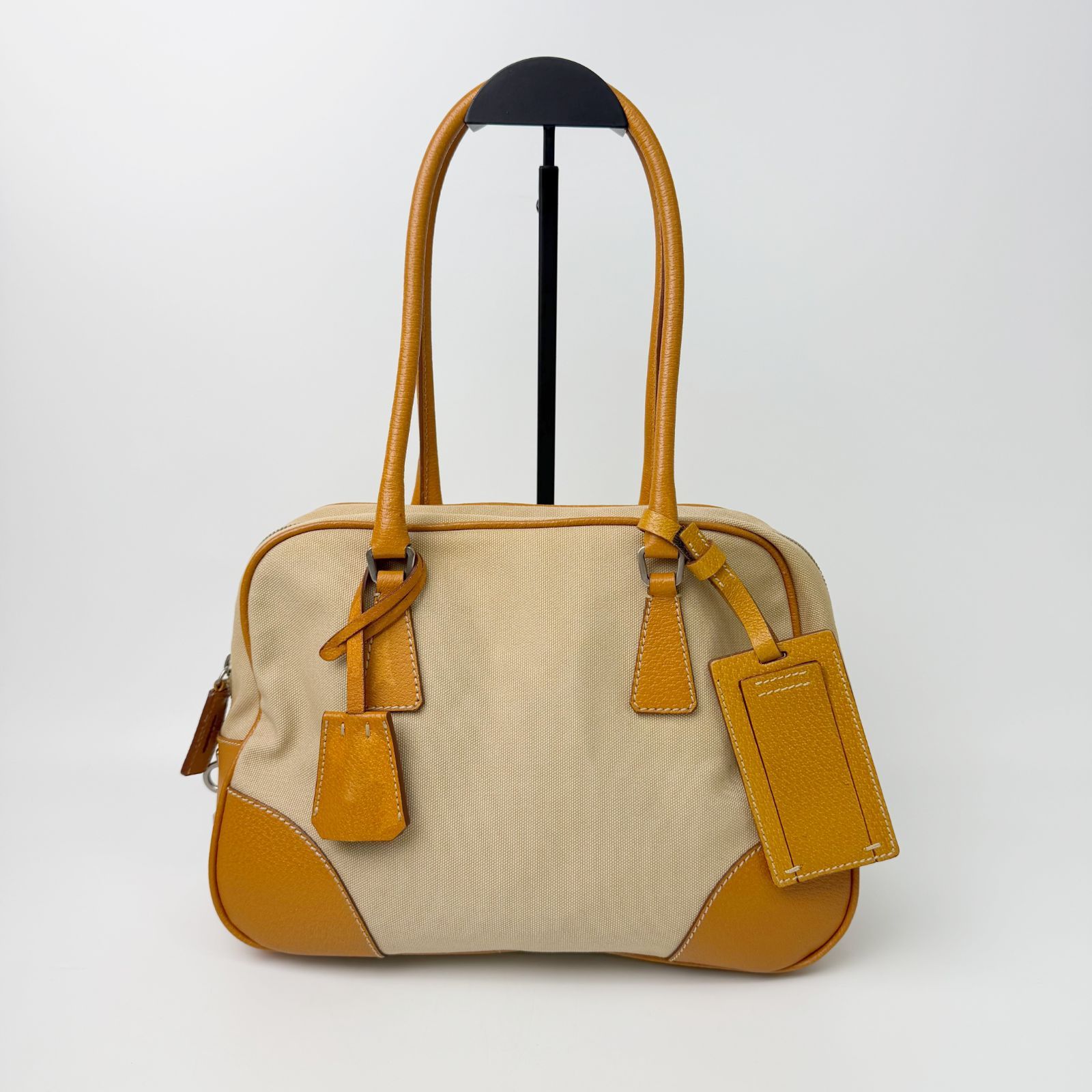 【中古】PRADA プラダ パドロック ボストン ショルダーバッグ ハンドバッグ キャンバス / レザー ベージュ / キャメル 金具シルバー ヴィンテージ レディース HIBUOCHI VINTAGE hboc260803a14
