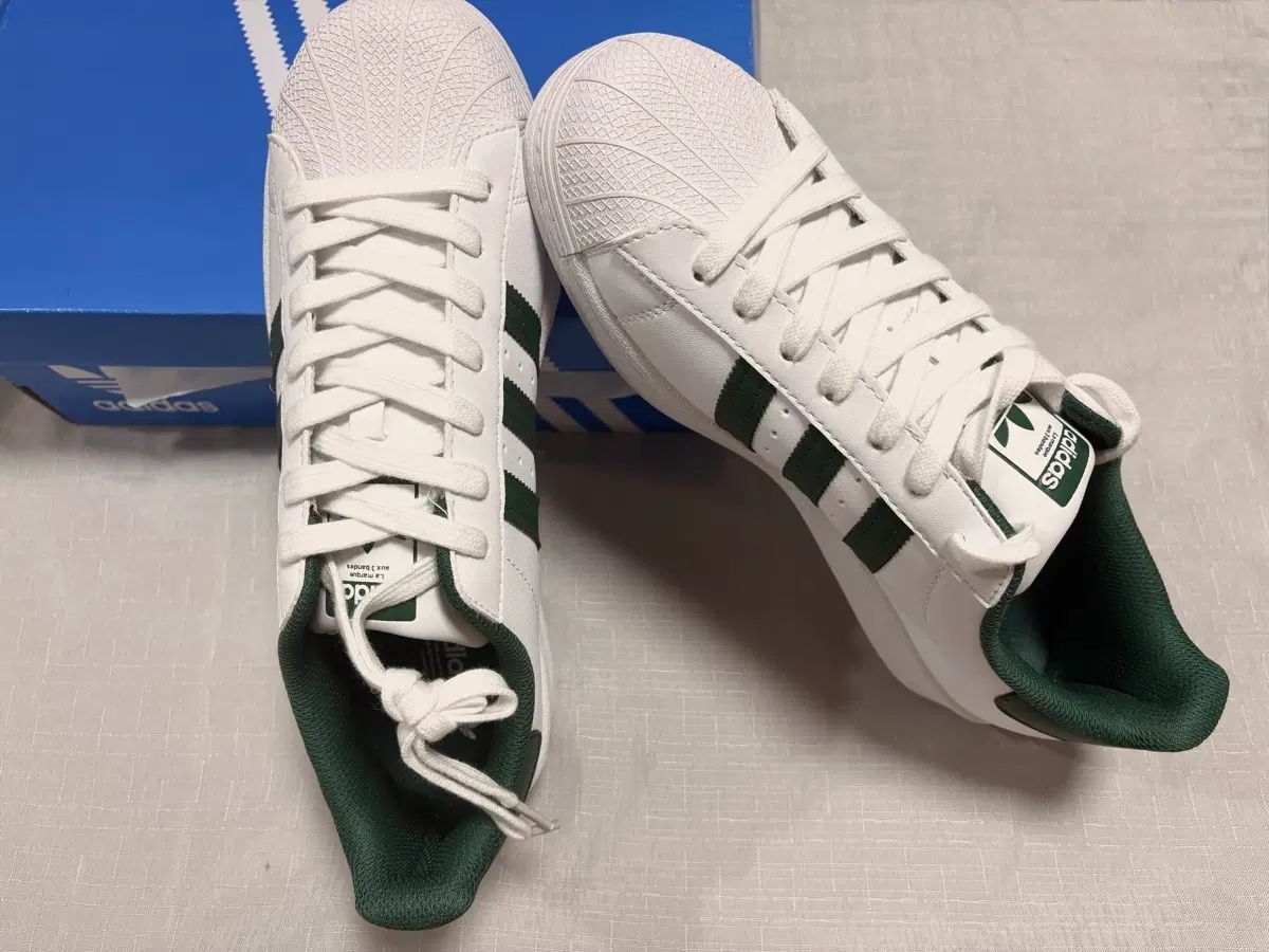(新品) アディダス SUPERSTAR ホワイトグリーン