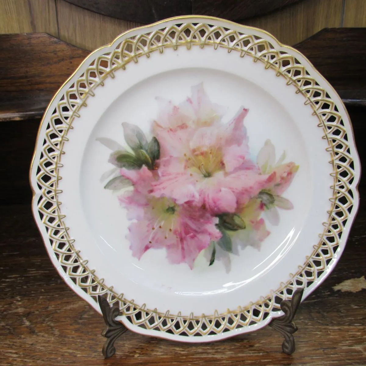 KPM KPMベルリン ベルリン王立磁器製陶所 ペインターサイン入り 21.5cm 透かし 金彩 花柄 絵皿 エキスパート藤沢辻堂店 kpm plate KPM plate 42,250円