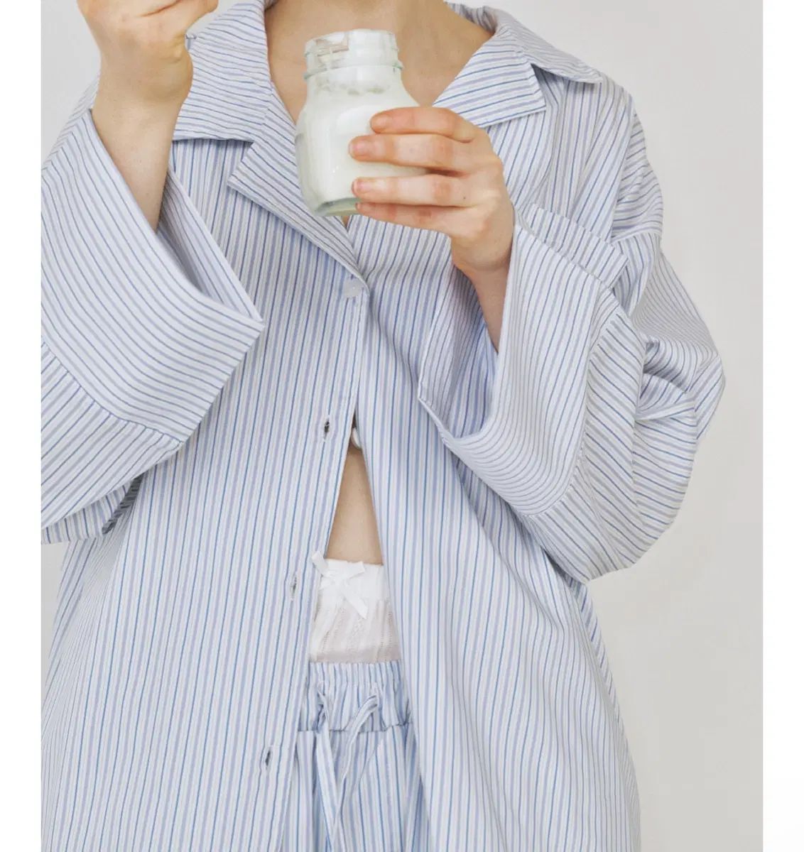 オキツ ドミトリ ダブル Tシャツ キング ストライプ パジャマ 白、ブルー L ラージ