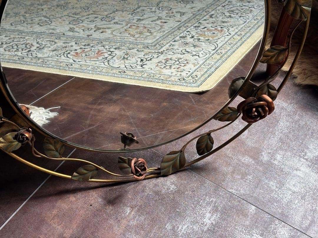 アイアン　花柄　レトロ　ウォールミラー　バラ装飾　小型ミラー　壁掛け鏡 アイアン 花柄 レトロ ウォールミラー バラ装飾 小型ミラー 壁掛け鏡