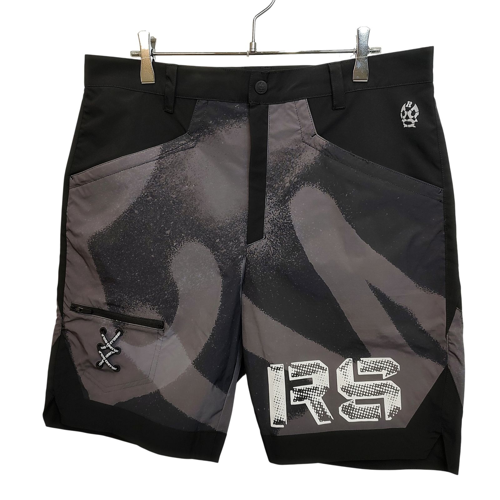 RUSSELUNO ラッセルノ ゴルフ 24SS RS ロゴ スプレー リフレクター ショーツ ショートパンツ RG2410717 6 ブラック/グレー メンズ
