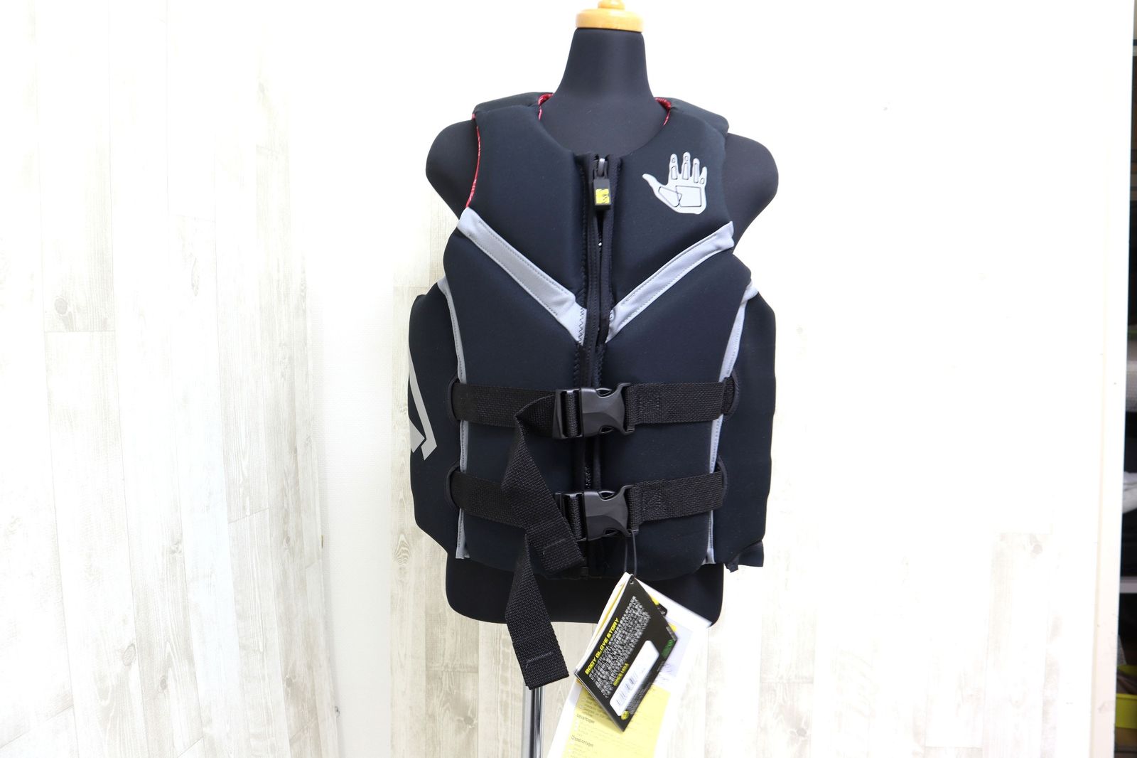 未使用品　BODY GLOVE　ヴェイパーXライフジャケット　ブラック　タグ付き