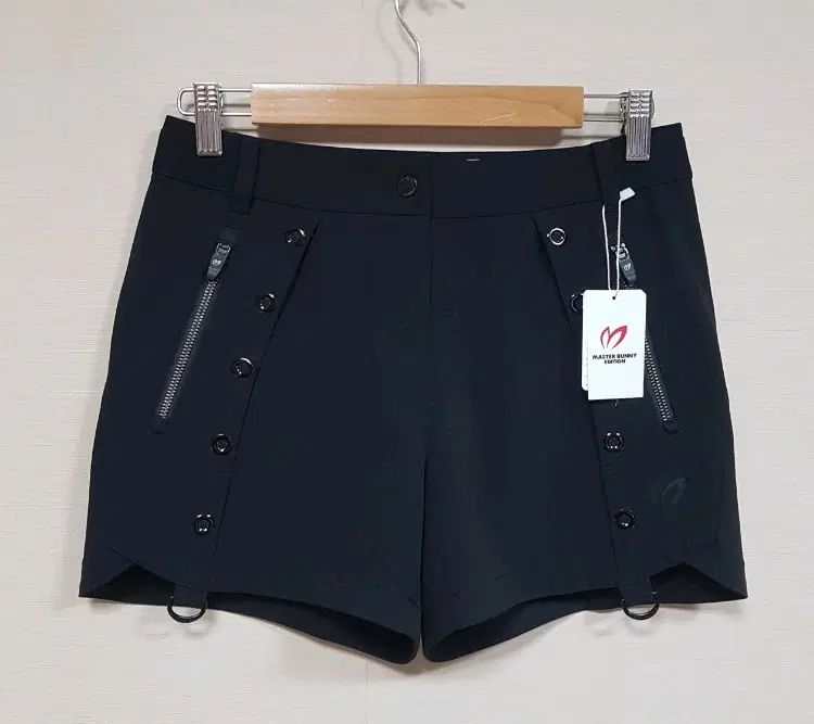 マスターバニーエディション レディース ジッパー アンド エンブロイダリー ハーフパンツ (新品)