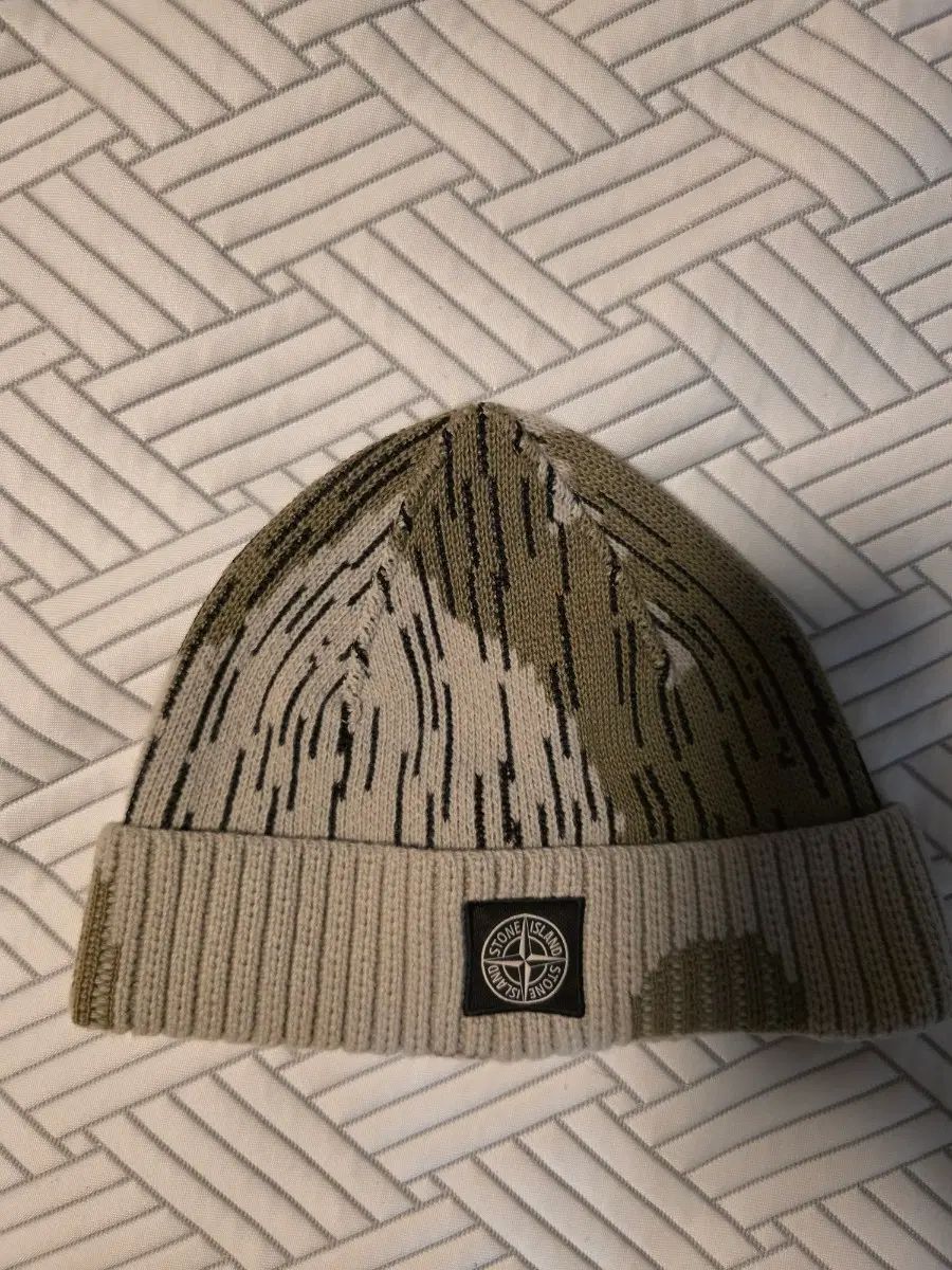 STONE ISLAND ストーンアイランド ビーニーニット帽・ビーニー