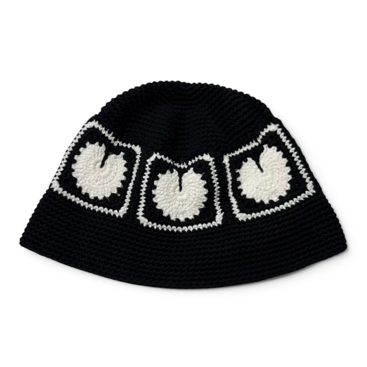 BASICKS　Heart Crochet Bucket Hat