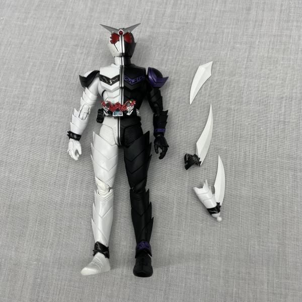 【中古】現状品)S.H.Figuarts (真骨彫製法) 仮面ライダーW ファングジョーカー[91]