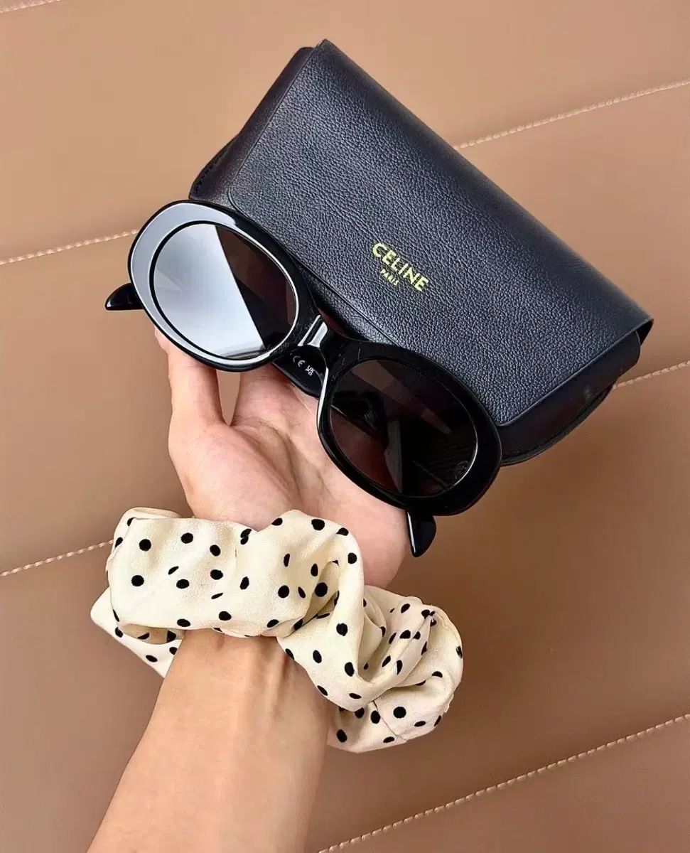 Celine セリーヌ Classic サングラス 夏 必須アイテム