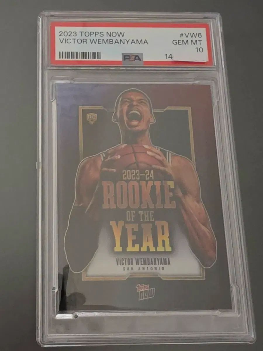 トップス ナウ ビクター ウェンバンヤマ ルーキー PSA10 出品 36,272円