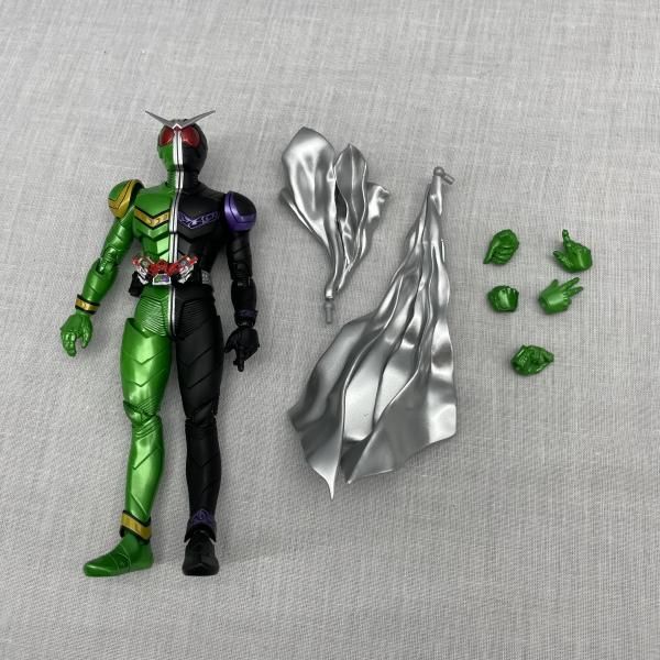 【中古】現状品)S.H.Figuarts (真骨彫製法) 仮面ライダーW サイクロンジョーカー[91]
